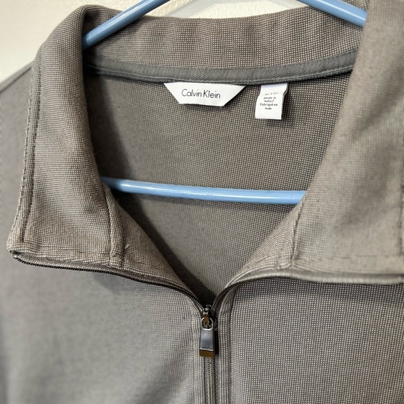 🎉4/30$🎉 Calvin Klein Gray Quarter-Zip Sweatshirt – XL 🧥 - Picture 2 of 5